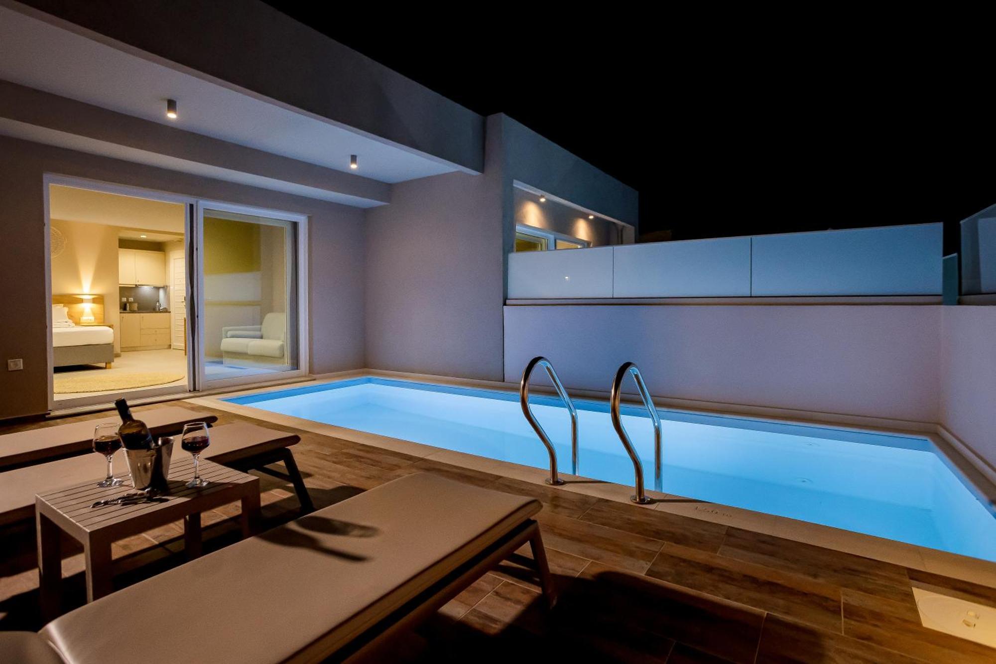 Sarpidon Suites Agia Marina Eksteriør billede