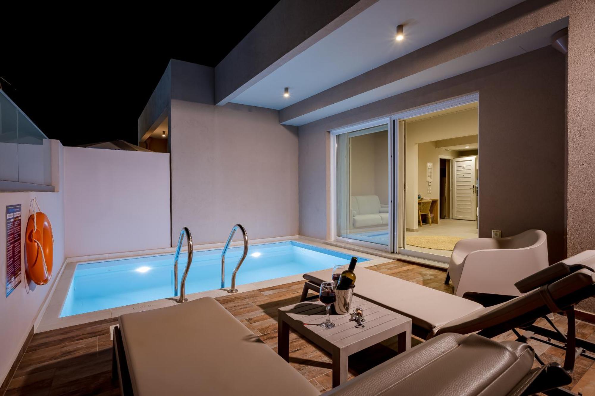 Sarpidon Suites Agia Marina Eksteriør billede