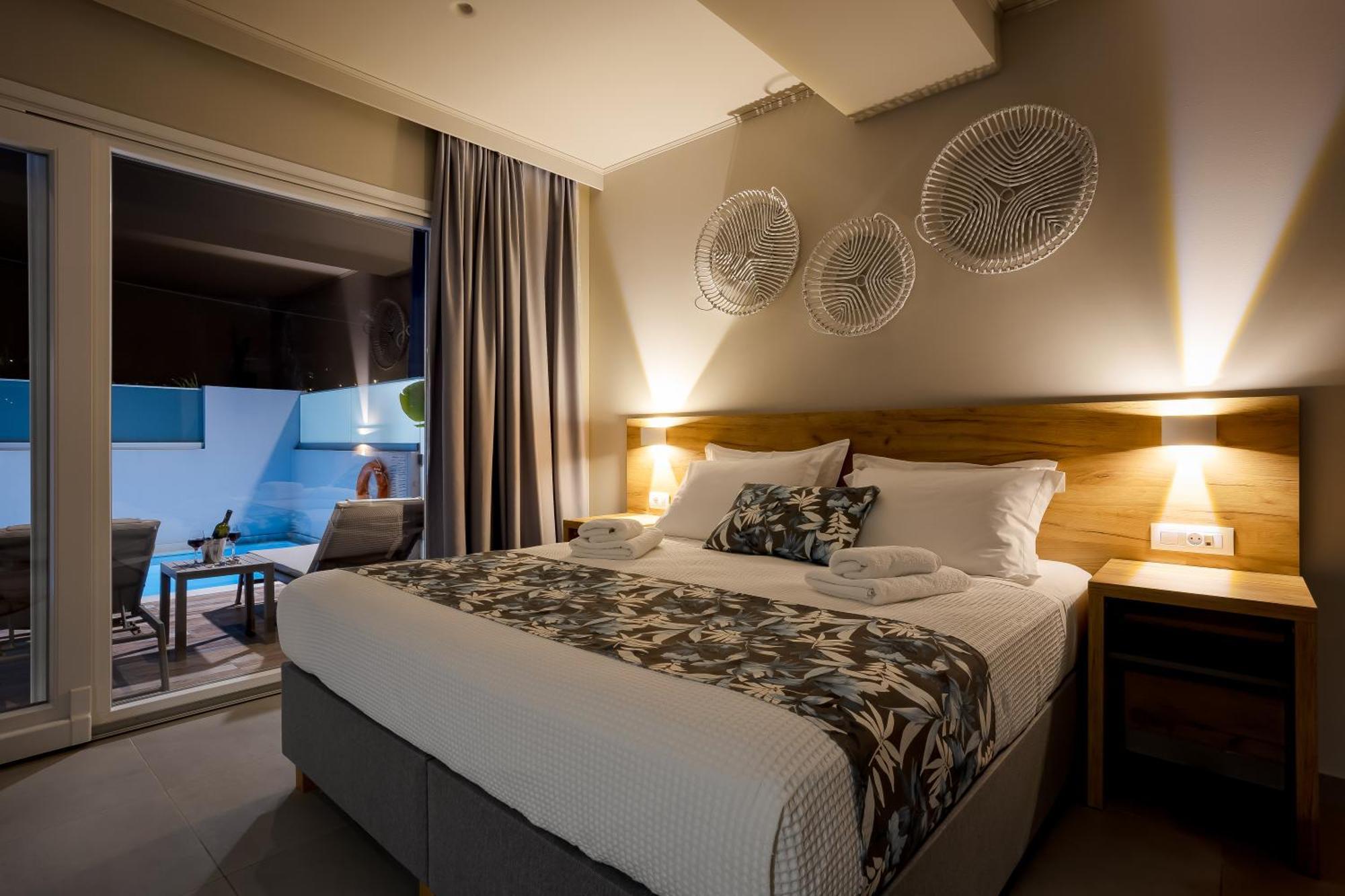 Sarpidon Suites Agia Marina Eksteriør billede