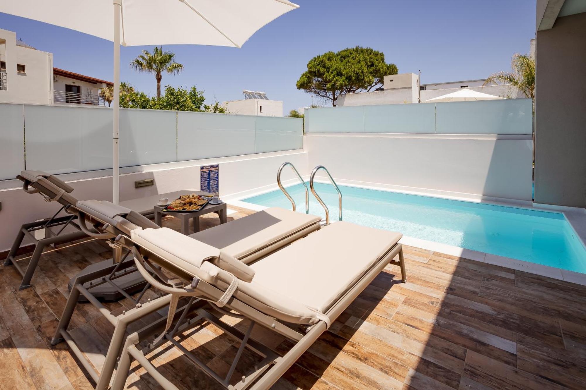 Sarpidon Suites Agia Marina Eksteriør billede