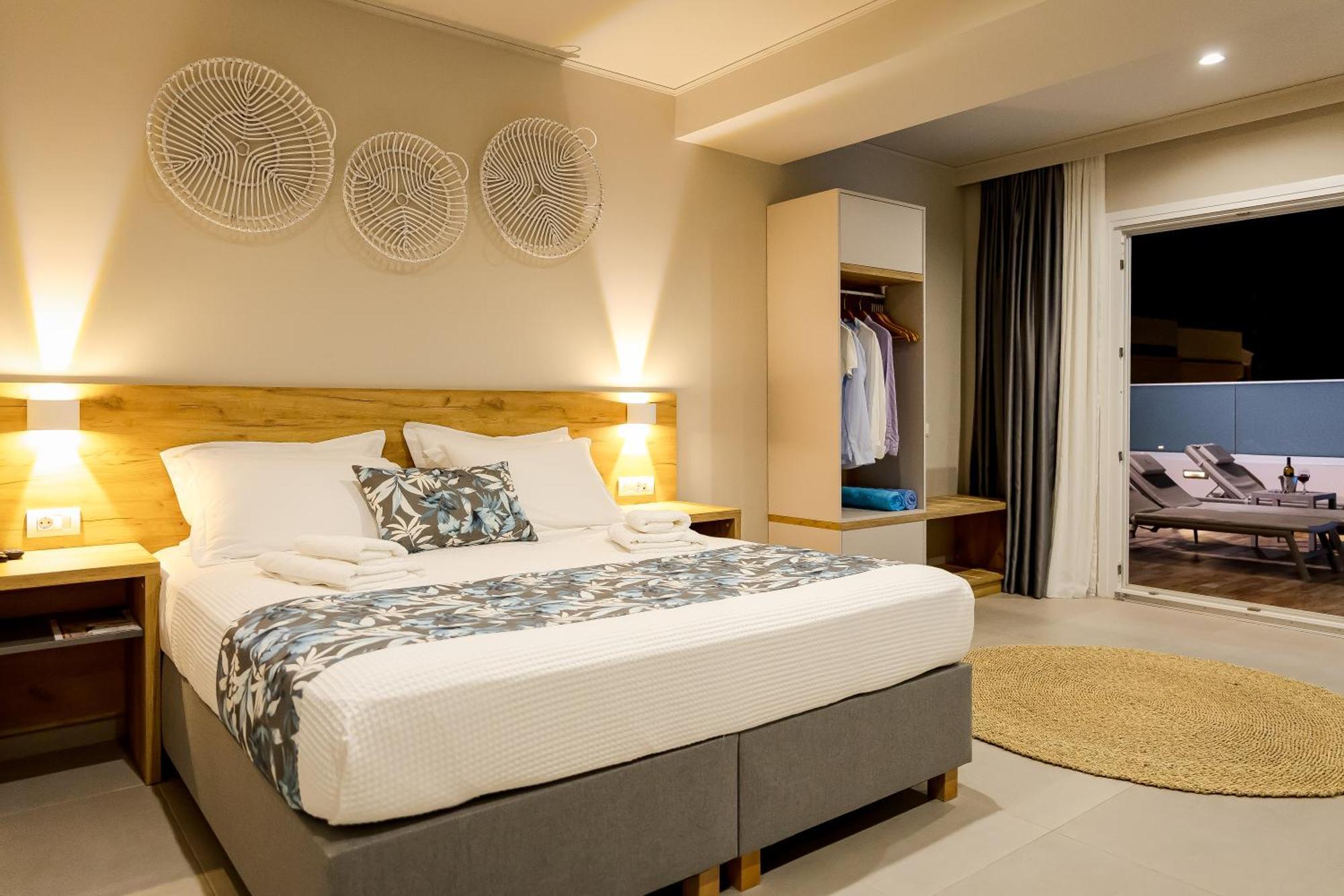 Sarpidon Suites Agia Marina Eksteriør billede